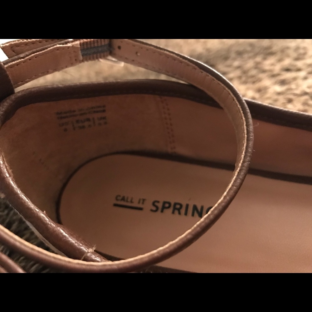Sandals 👡 - Picture 2 of 4
